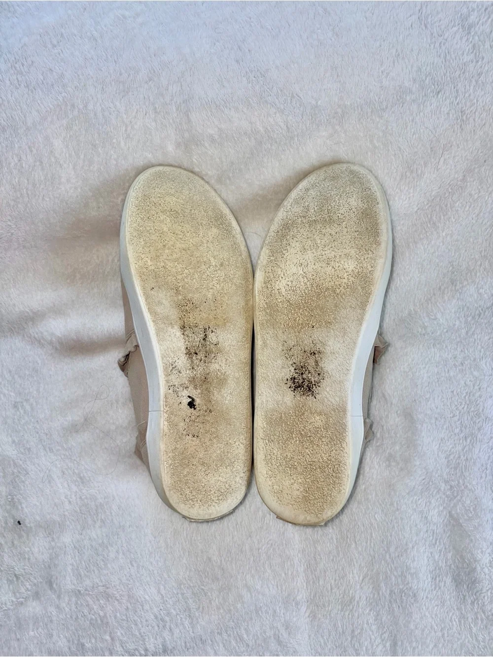 Kate Spade Lilly Suede Ruffle Slip On Sneakers sz 7.5
